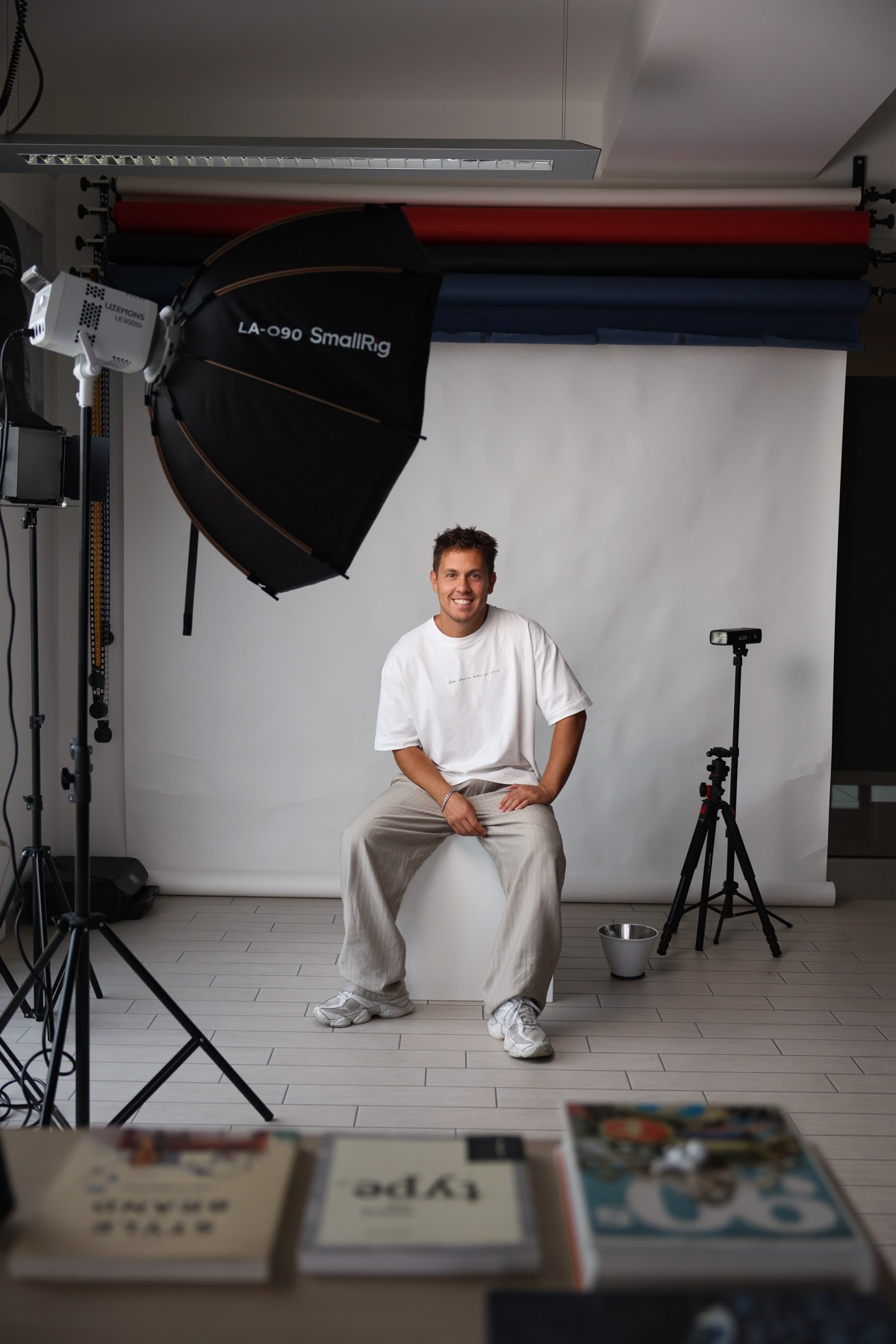 Michael Felici nel suo studio fotografico